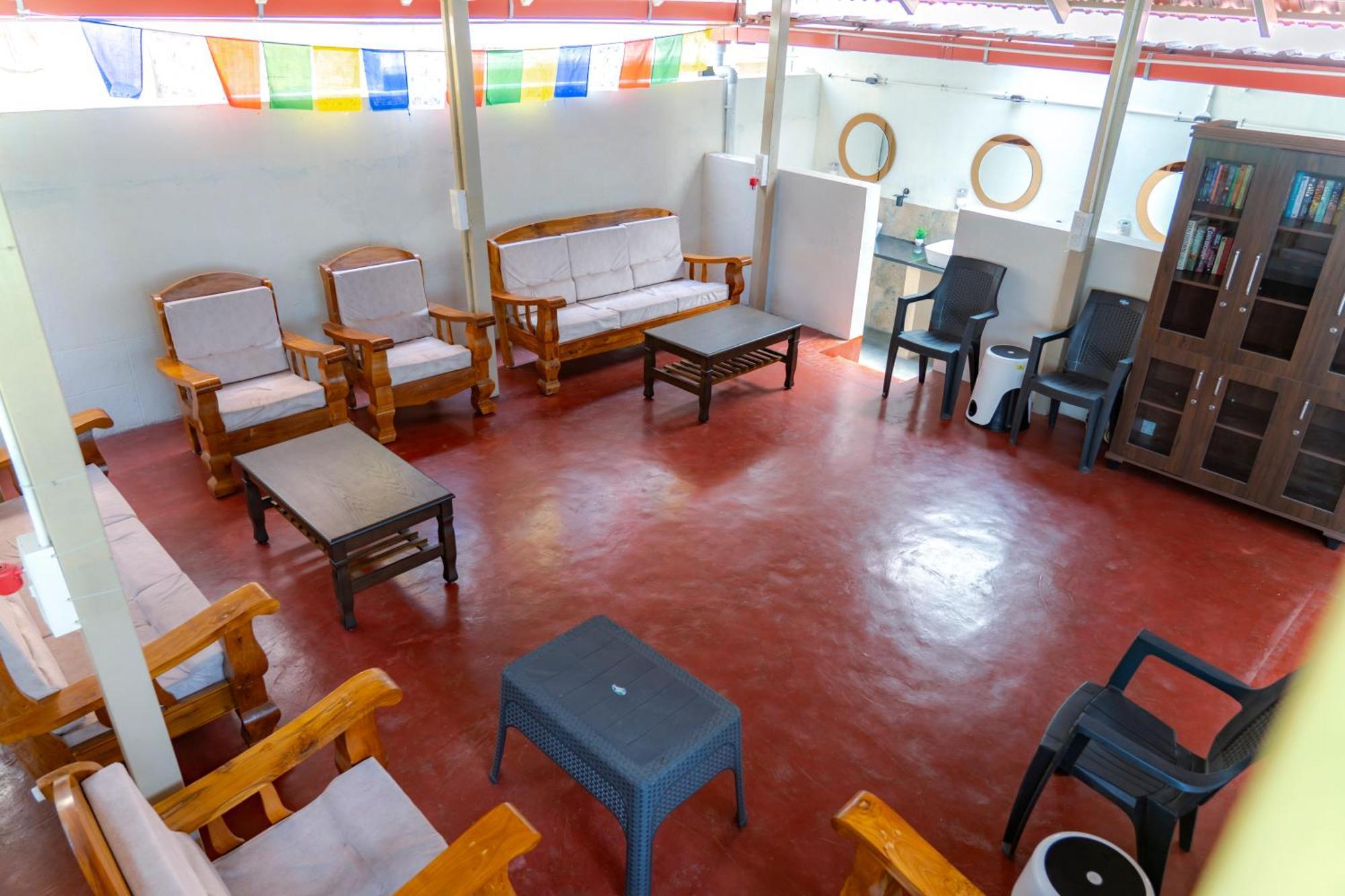 Leo Vishroam Hostel Mysore Exterior foto
