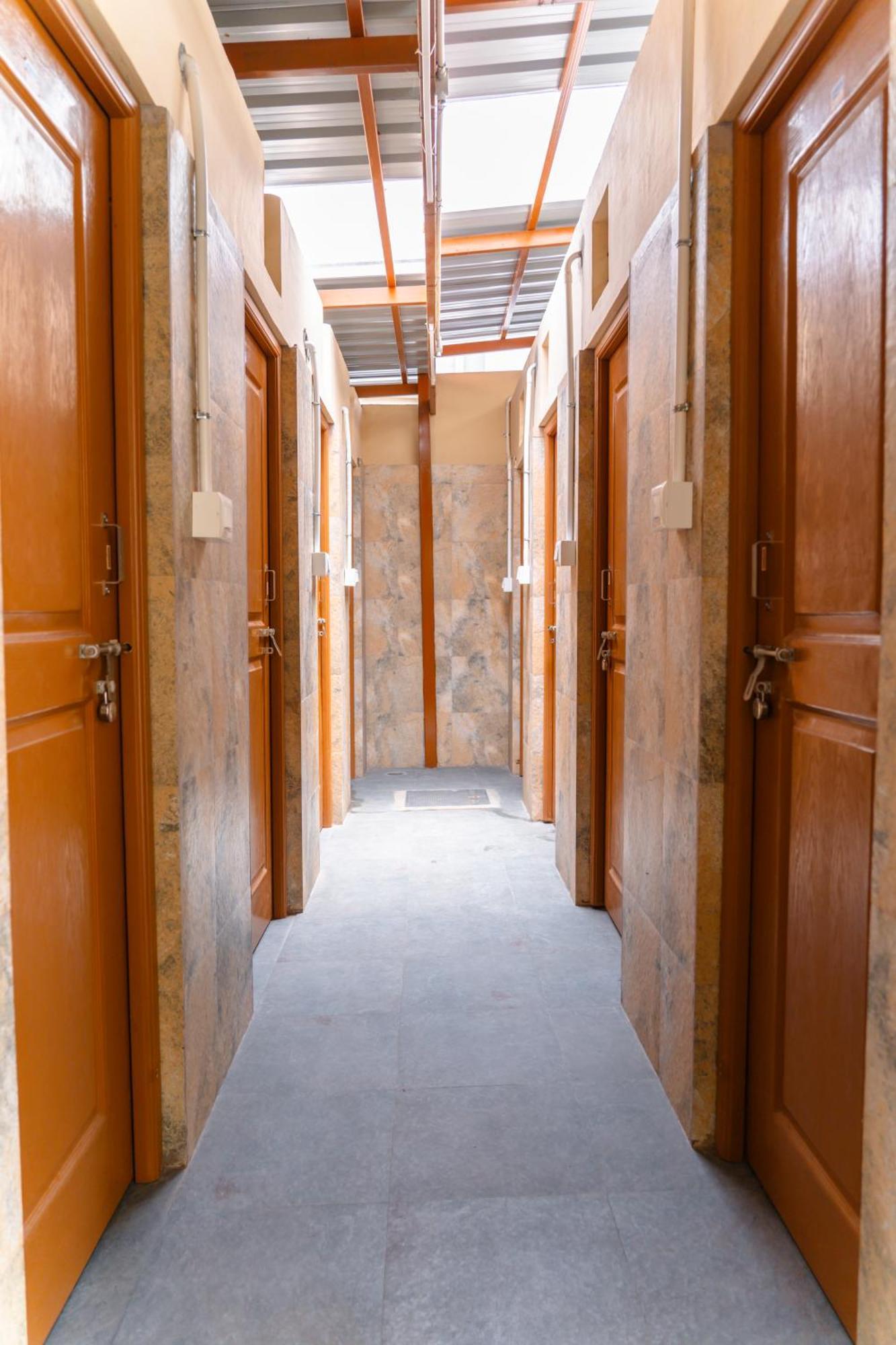 Leo Vishroam Hostel Mysore Exterior foto